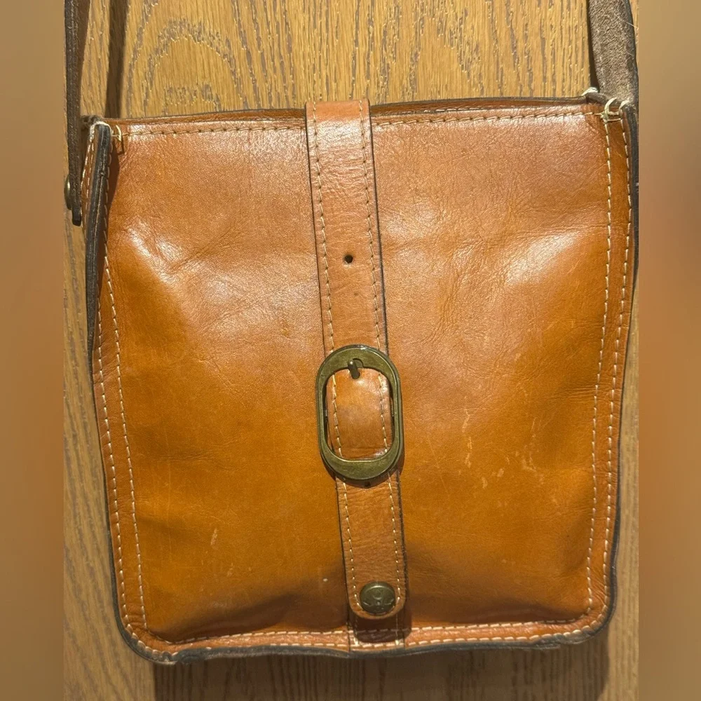 Patricia Nash Venezia Tan Leather Pouch Slim Crossbody Bag.